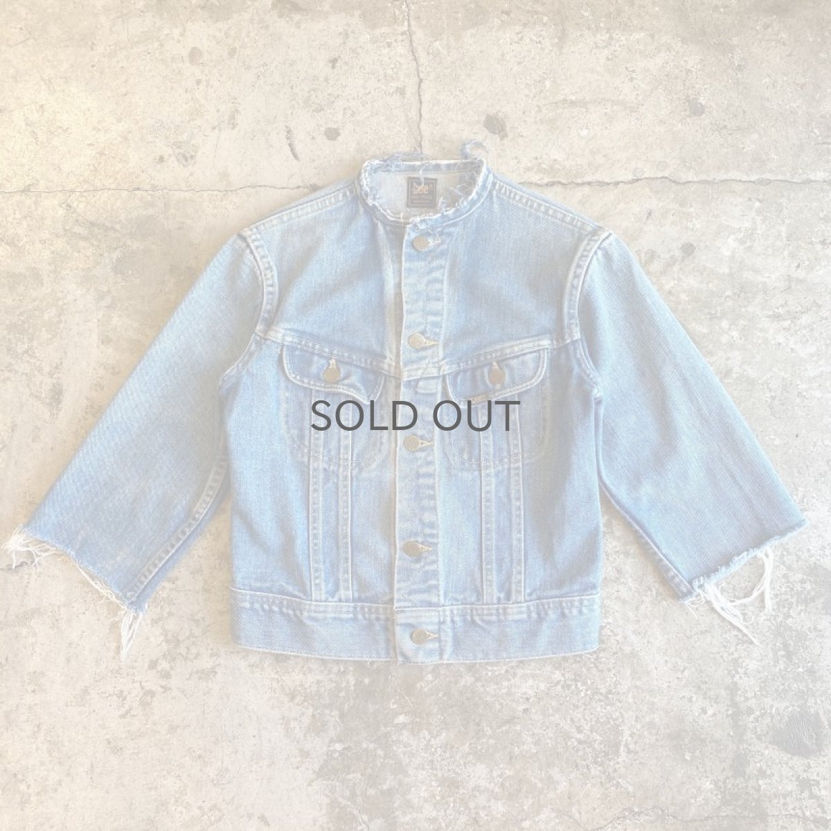 画像1: 【LEE】COLLAR LESS CUT OFF DENIM JACKET / MADE IN USA / Ladies S (1)