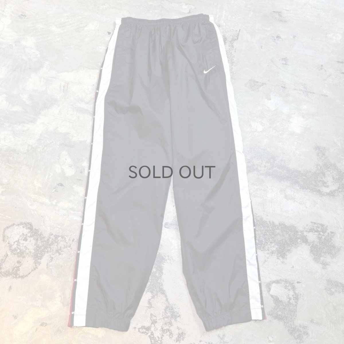 画像1: 【NIKE】SIDE STUDS DECORATIVE NYLON PANTS / FREE (1)