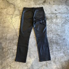 画像2: LEATHER BLACK COLOR DESIGN TAPERED PANTS / W29 (2)