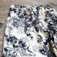 画像9: JUNGLE PATTERN ANIMAL PRINTED WIDE SILHOUETTE PANTS / ~W37 (9)