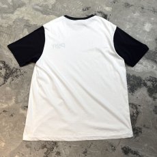 画像2: 【DKNY】LOGO EMBROIDERY SWITCHED S/S TEE / Mens L (2)