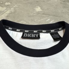 画像10: 【DKNY】LOGO EMBROIDERY SWITCHED S/S TEE / Mens L (10)