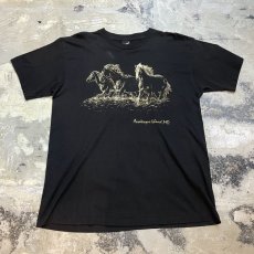 画像1: 90's FRONT HORSE PRINTED S/S TEE / Mens XL / MADE IN USA (1)