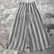 画像2: BICOLOR PLEATED WIDE SILHOUETTE PANTS / W23~ (2)