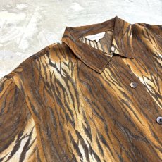 画像3: TIGER PATTERN GRADATION COLOR S/S SHIRT / Mens M (3)