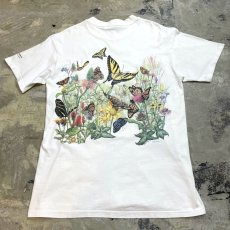 画像2: 90's VARIOUS BUTTERFLY PRINTED S/S TEE / Mens M / MADE IN USA (2)