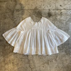 画像2: POINT LACE FLARE SLEEVE COTTON BLOUSE / Ladies M (2)