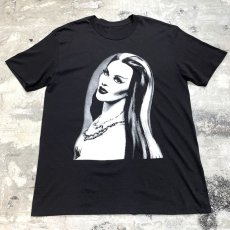 画像1: "LILY MUNSTER" FRONT PRINTED S/S TEE / Mens L (1)