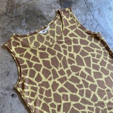 画像3: ALL OVER GIRAFFE PATTERN MESH N/S TOPS / Ladies M (3)