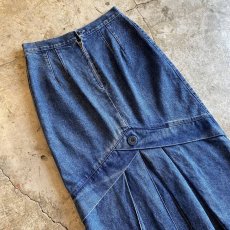 画像3: BACK SLIT DESIGN BLUE DENIM SKIRT / W30 (3)