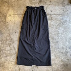 画像1: BACK SLIT NYLON CARGO DESIGN LONG SKIRT / FREE~W35 (1)