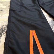 画像7: ZIP GIMMICK MULTI POCKET NYLON PANTS / W27 (7)