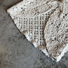 画像4: IVORY COLOR FLOWER PATTERN CROCHET DESIGN VEST / Ladies S (4)