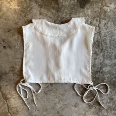 画像2: POINT LACE SHORT DESIGN COLLAR VEST / Ladies M (2)