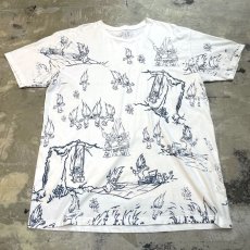 画像1: ALL OVER TROLL GRAPHIC PATTERN S/S TEE / Mens XL (1)