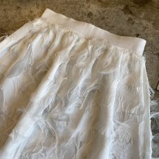 画像10: WHITE COLOR FEATHER FRINGE DESIGN SHEER SKIRT / W24~W29 (10)