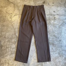 画像1: BROWN COLOR TUCK DESIGN SLACKS PANTS / W31 (1)