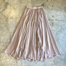 画像1: COLOR LUSTER ASYMMETRY DESIGN FLARE SHEER SKIRT / W23~W27 (1)