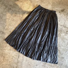 画像4: SHINY BLACK COLOR DESIGN TIERED VOLUME SKIRT / W26~W35 (4)