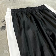 画像3: 【NIKE】STRIPE PATTERN SIDE LINE LOGO NYLON PANTS / FREE (3)