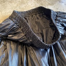 画像7: SHINY BLACK COLOR DESIGN TIERED VOLUME SKIRT / W26~W35 (7)