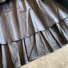 画像9: SHINY BLACK COLOR DESIGN TIERED VOLUME SKIRT / W26~W35 (9)