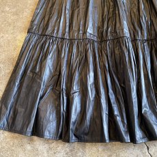 画像5: SHINY BLACK COLOR DESIGN TIERED VOLUME SKIRT / W26~W35 (5)