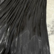 画像6: LUSTER BLACK COLOR PLESTED DESIGN SKIRT / W26~ (6)