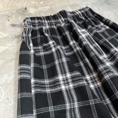 画像9: ALL OVER CHECK PATTERN WIDE SILHOUETTE PANTS / FREE (9)