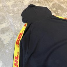 画像9: "DHL" LOGO LINE SLEEVE HOODIE SWEAT / Mens XL (9)