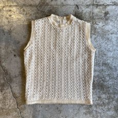 画像1: OLD DESIGN IVORY COLOR CROCHET LACE KNIT VEST / Ladies M (1)