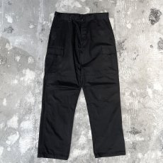 画像1: BLACK COLOR STRAIGHT SILHOUETTE CARGO PANTS / W34 (1)