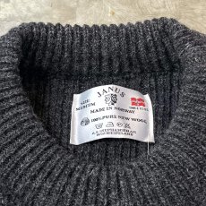 画像11: CHARCOAL COLOR WOOL KNIT SWEATER / Mens M(L) / MADE IN NORWAY (11)