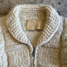 画像4: WHITE COLOR HAND KNIT ZIP UP JACKET / Ladies M(13) / MADE IN CANADA (4)