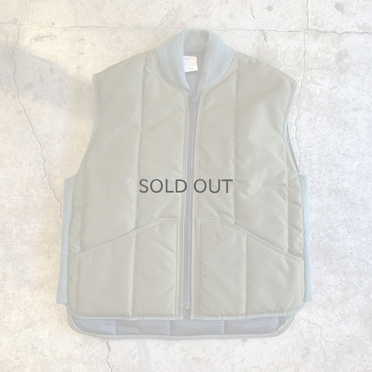 画像1: KHAKI COLOR DESIGN QUILTING ZIP UP VEST / Ladies L / MADE IN USA (1)