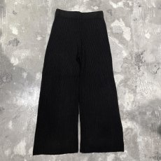 画像2: BLACK COLOR FLARE SILHOUETTE RIB PANTS / W27~ (2)