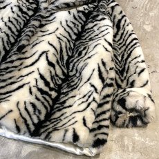 画像6: ALL OVER TIGER PATTERN FAUX FUR HALF COAT / Mens L (6)