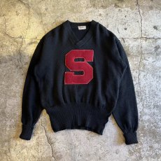 画像1: OLD FRONT "S" PATCH EMBROIDERY DESIGN LETTERED KNIT SWEATER / Ladies L(44) (1)