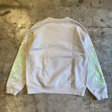 画像2: 【NIKE】FRONT POCKET SHOULDER PRINTED DESIGN L/S SWEAT / Ladies M(L)  (2)