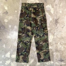 画像1: UK CAMOUFLAGE PATTERN WIDE CARGO PANTS / W29 (1)