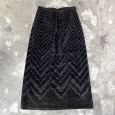 画像2: ALL OVER WAVE PATTERN VELOUR SKIRT / W27~W38 (2)