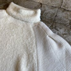 画像9: WHITE COLOR SHORT SHAGGY DESIGN SHOULDER KNIT TOPS / Ladies M (9)