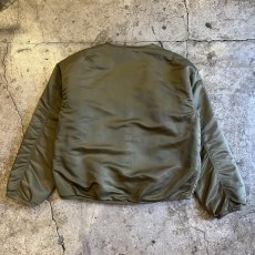 画像2: KHAKI COLOR NO COLLAR DESIGN QUILTIING DOUBLE ZIP UP JACKET / Ladies M  (2)