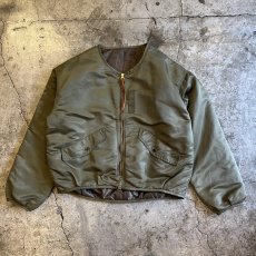 画像1: KHAKI COLOR NO COLLAR DESIGN QUILTIING DOUBLE ZIP UP JACKET / Ladies M  (1)